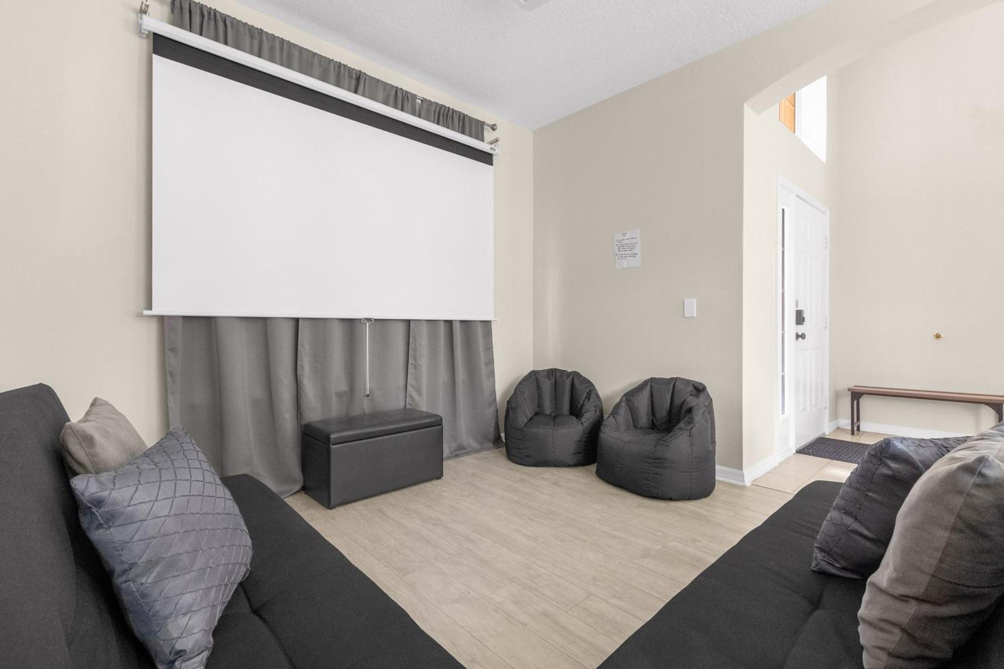 Large Spacious Home W Private Pool & Hot Tub Davenport Extérieur photo
