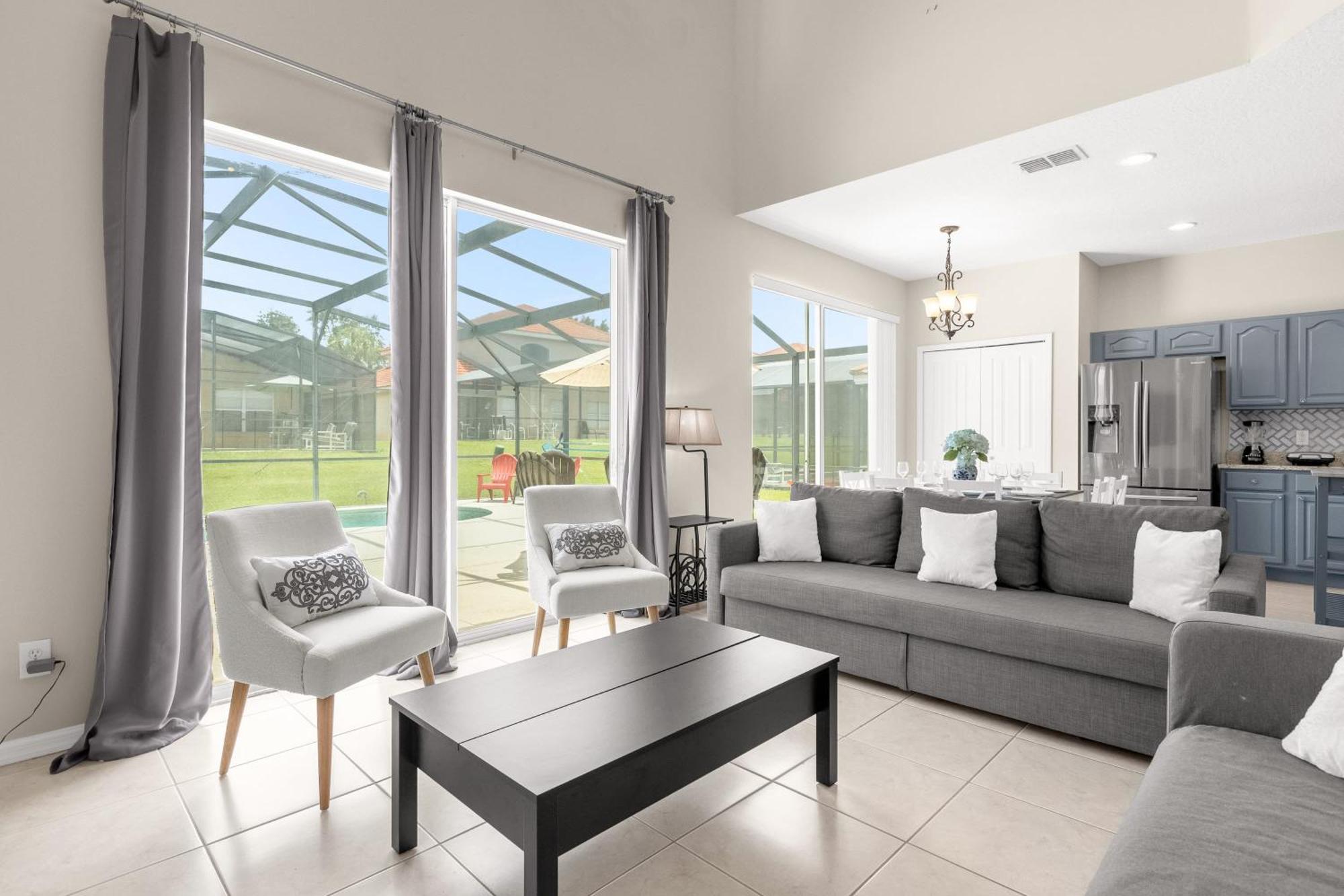 Large Spacious Home W Private Pool & Hot Tub Davenport Extérieur photo